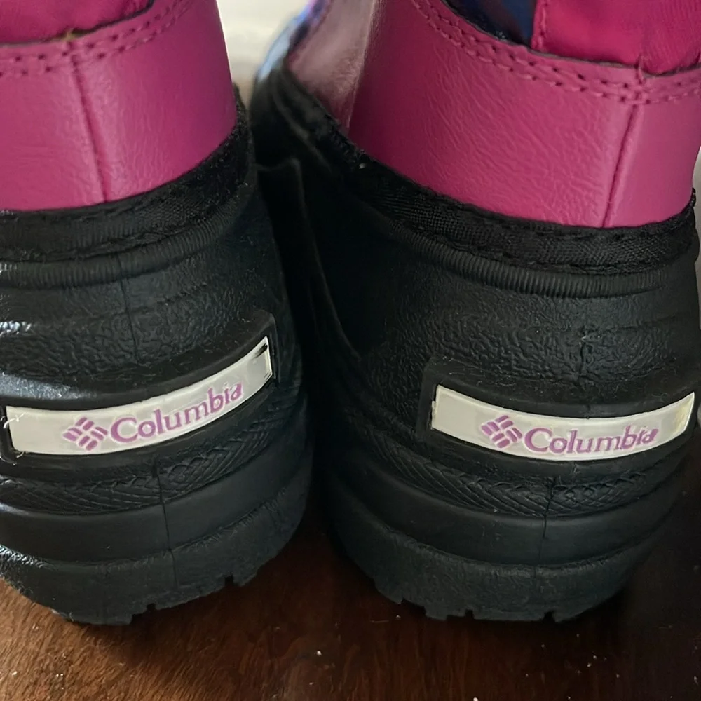 New without box girls Columbia winter boots size 3